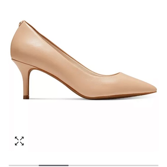 Cole Haan Go-To Park 3” pumps, beige, Like New 
Size 10 1/2 - Picture 8 of 10